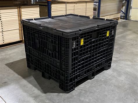 reusable shipping boxes.
